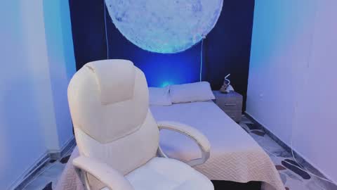 Snapshot of shaniadaniels chatting on September 18, 9:06 pm ShaniaDaniels online show from September 18, 9:06 pm