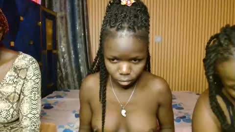 Shaniz online show from November 16, 3:06 pm