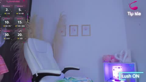   online show from October 5, 11:13 pm