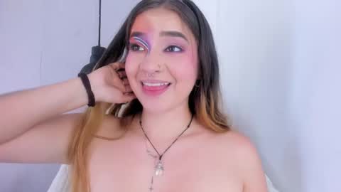 Shanntal  online show from September 11, 8:31 pm