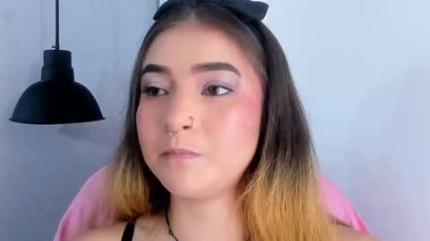 Shanntal  online show from October 8, 8:28 pm