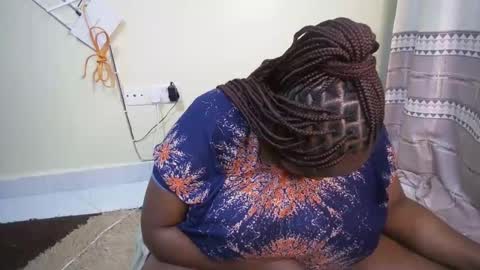 Snapshot of shanny_123 chatting on November 20, 7:02 pm shanny_123 online show from November 20, 7:02 pm