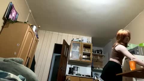 Snapshot of shantaeburleson chatting on October 14, 5:08 am Kristin online show from October 14, 5:08 am