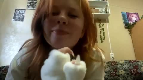 Snapshot of shantaeburleson chatting on October 31, 7:09 am Kristin online show from October 31, 7:09 am