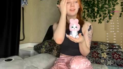 Snapshot of shantaeburleson chatting on November 2, 4:04 am Kristin online show from November 2, 4:04 am