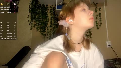 Snapshot of shantaeburleson chatting on November 8, 3:07 am Kristin online show from November 8, 3:07 am