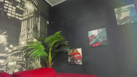 Snapshot of shantal_ferrer3 chatting on February 7, 7:17 pm shantal_ferrer3 online show from February 7, 7:17 pm