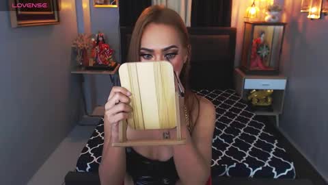 SHANTAL online show from January 17, 3:32 pm