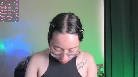 Cat-FOLLOWME and we talk IGshantal cerezo online show from November 21, 8:40 pm