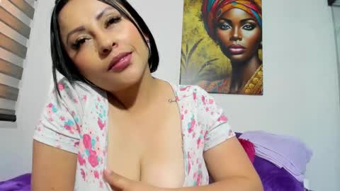 Snapshot of shantall_8 chatting on February 18, 2:49 pm karol online show from February 18, 2:49 pm