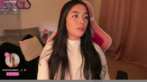 Snapshot of shantall_vidales chatting on January 7, 8:45 am online show from January 7, 8:45 am