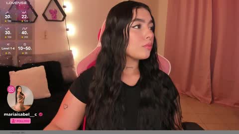 Snapshot of shantall_vidales chatting on January 26, 10:46 pm online show from January 26, 10:46 pm