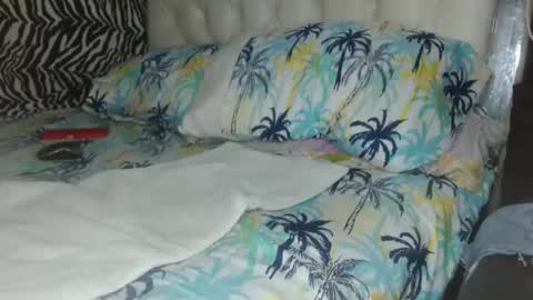 sharlot03 online show from February 24, 11:21 am