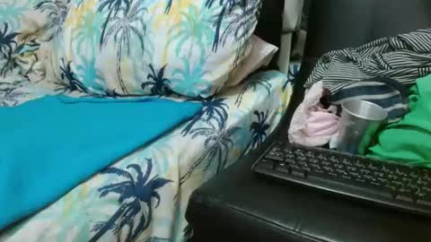 sharlot03 online show from March 2, 11:07 am