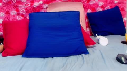 Snapshot of sharlott_kiss chatting on February 12, 6:09 pm Sharlott online show from February 12, 6:09 pm