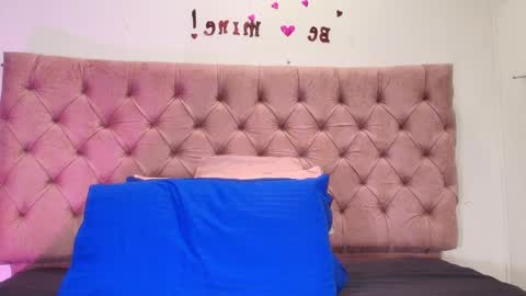 Snapshot of sharlott_kiss chatting on February 13, 12:00 pm Sharlott online show from February 13, 12:00 pm