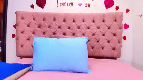 Snapshot of sharlott_kiss chatting on February 28, 11:58 am Sharlott online show from February 28, 11:58 am