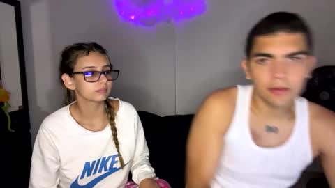 Snapshot of sharlotte_davin chatting on November 21, 3:38 am sharlotte_davin online show from November 21, 3:38 am