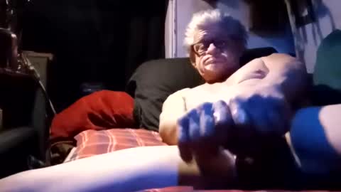 Snapshot of sharoc666 chatting on February 27, 9:11 am Shamroc online show from February 27, 9:11 am