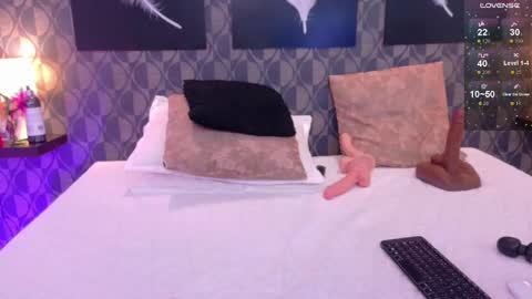 Sharom  online show from December 24, 12:33 am