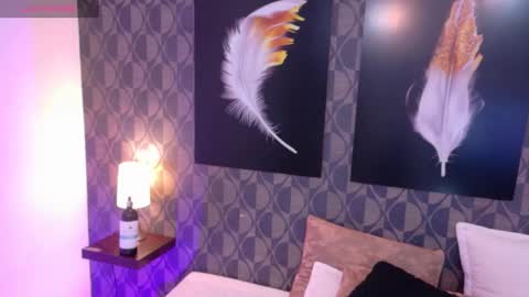 Sharom  online show from February 1, 7:55 pm