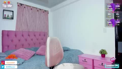 Snapshot of sharon_hill1 chatting on October 1, 10:38 pm Jessica independent model online show from October 1, 10:38 pm