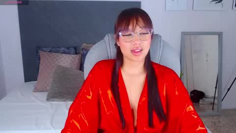 sharon_rosse__ online show from March 7, 4:00 pm