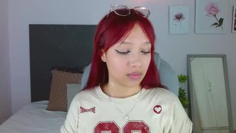 sharon_rosse__ online show from October 1, 2:34 pm