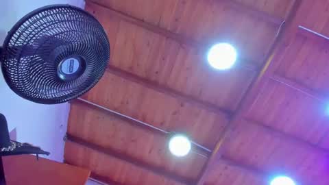 Snapshot of sharonscothh chatting on September 28, 7:58 am sharonscothh online show from September 28, 7:58 am