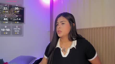 Snapshot of sharonscothh chatting on October 8, 9:01 pm sharonscothh online show from October 8, 9:01 pm