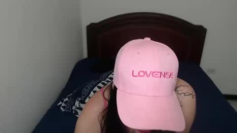 Snapshot of sharoonnn34 chatting on January 17, 4:57 pm SHAROON online show from January 17, 4:57 pm