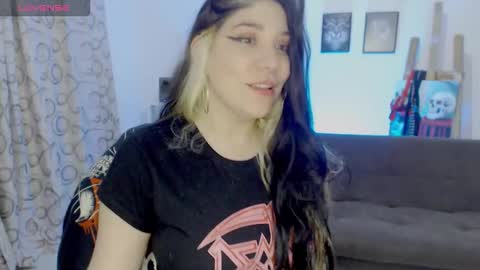 Snapshot of sharoonnn34 chatting on November 8, 11:58 pm SHAROON online show from November 8, 11:58 pm