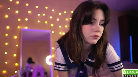 Snapshot of shawty_girl_ chatting on September 17, 6:31 pm Sonya online show from September 17, 6:31 pm