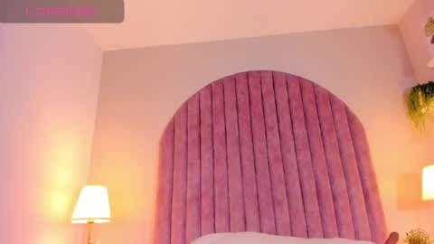 Shayla Davis  online 240 pm - 1000 pm online show from January 29, 8:25 pm