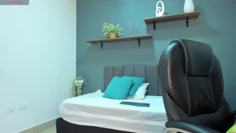 shayla online show from November 25, 12:54 am