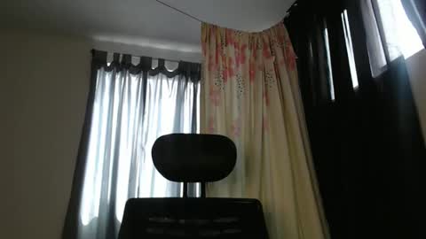 Shayna online show from December 20, 5:08 pm