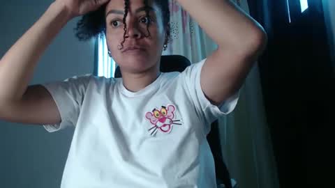 Shayna online show from December 23, 2:17 pm