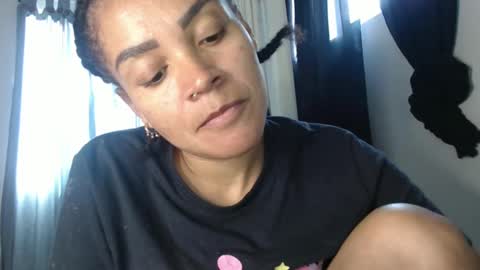 Shayna online show from January 3, 4:16 pm