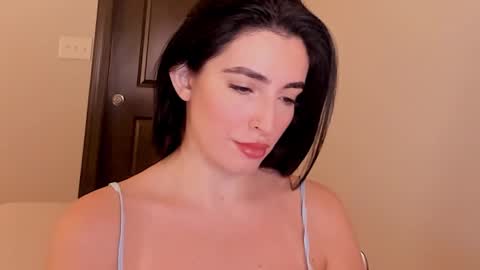 Snapshot of sheisallthat chatting on October 17, 2:04 am sheisallthat online show from October 17, 2:04 am