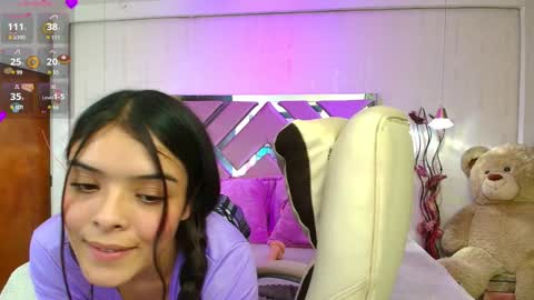 Snapshot of shelby_carson chatting on January 10, 11:50 pm Shelby cute online show from January 10, 11:50 pm