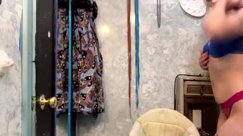 Shelby holes online show from October 24, 6:54 am