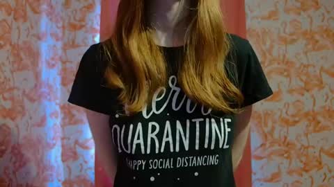 Snapshot of shelikessoymilk chatting on December 6, 8:29 pm Erika online show from December 6, 8:29 pm