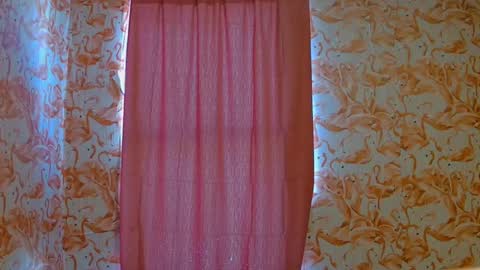 Snapshot of shelikessoymilk chatting on February 27, 8:42 pm Erika online show from February 27, 8:42 pm