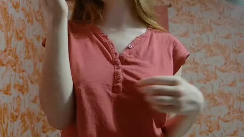 Snapshot of shelikessoymilk chatting on September 10, 1:16 am Erika online show from September 10, 1:16 am