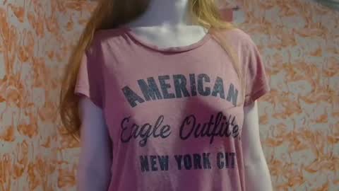 Snapshot of shelikessoymilk chatting on September 30, 8:25 pm Erika online show from September 30, 8:25 pm