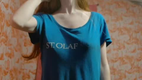 Snapshot of shelikessoymilk chatting on October 19, 2:23 am Erika online show from October 19, 2:23 am