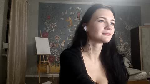 Mila online show from November 17, 8:14 pm