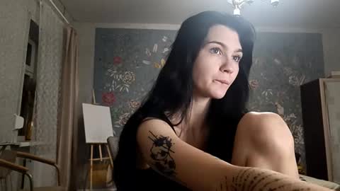 Mila online show from December 1, 7:08 pm