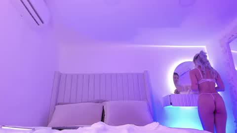 Snapshot of shelynna_azzul chatting on March 10, 8:56 pm shelynna_azzul online show from March 10, 8:56 pm