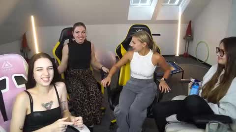 Sheryl online show from September 24, 10:18 am